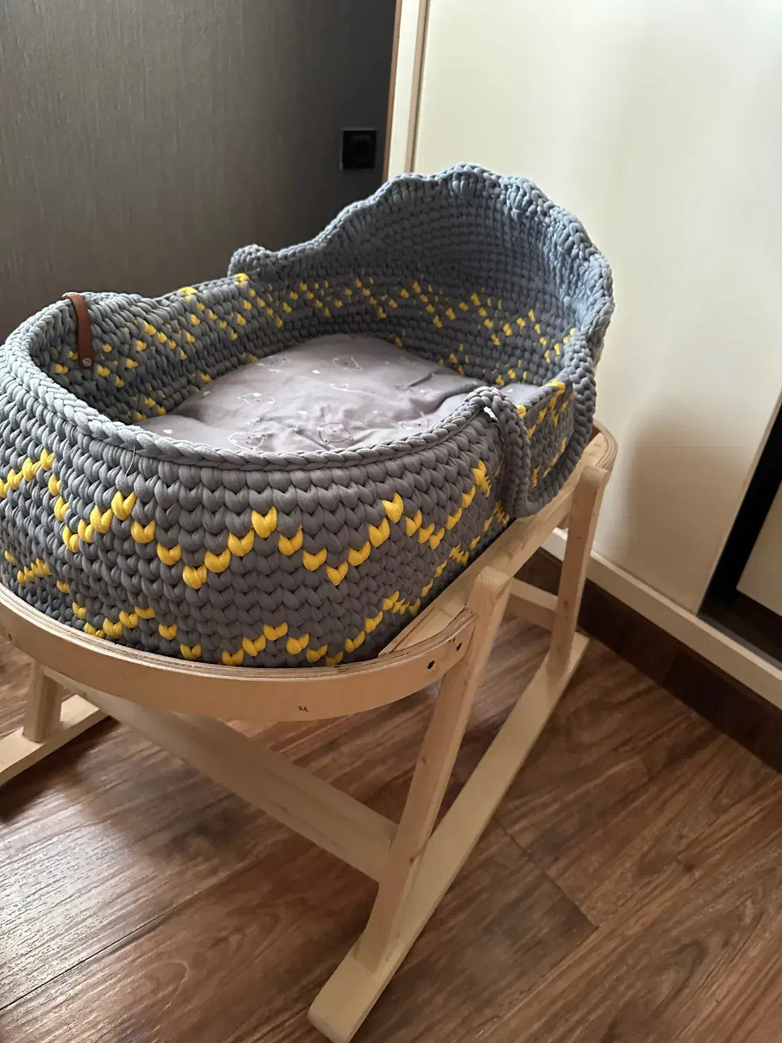 ننو آرامش بچه|تخت و صندلی بچه|رشت, آزادگان|دیوار