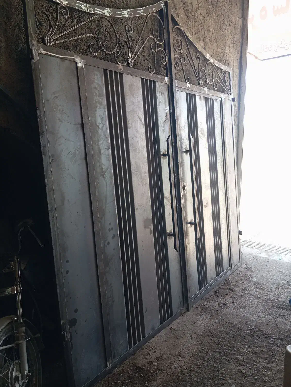 درب پنجره|مصالح و تجهیزات ساختمان|ماهان, |دیوار