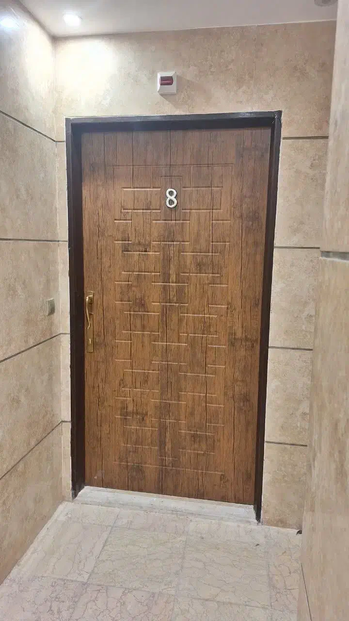 سینک تک لگن تمیز همراه با پایه و درب ورودی زیبا|مصالح و تجهیزات ساختمان|قم, انسجام|دیوار