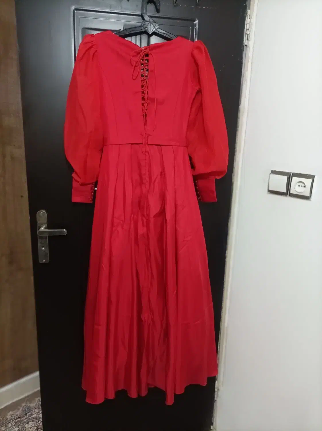 لباس مجلسی|لباس|الوند, |دیوار