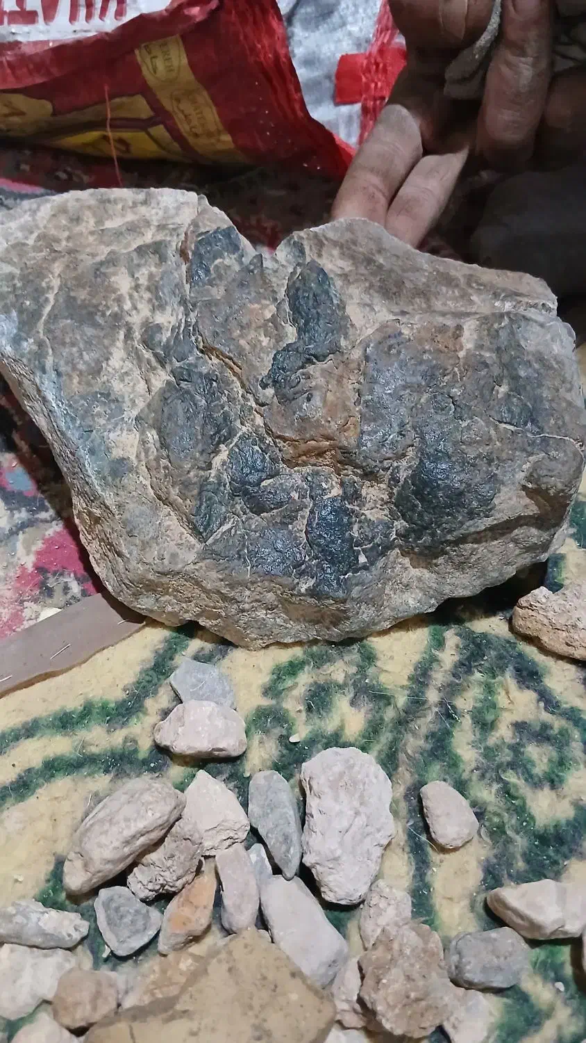 شهاب سنگ|کلکسیون اشیاء عتیقه|گل تپه, |دیوار