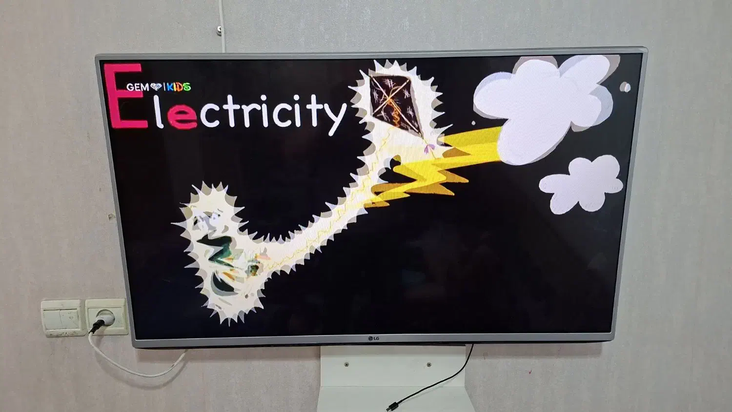 تلویزیون ال جی ۴۳ اینچ فول اچدی|تلویزیون و پروژکتور|گنبد کاووس, |دیوار