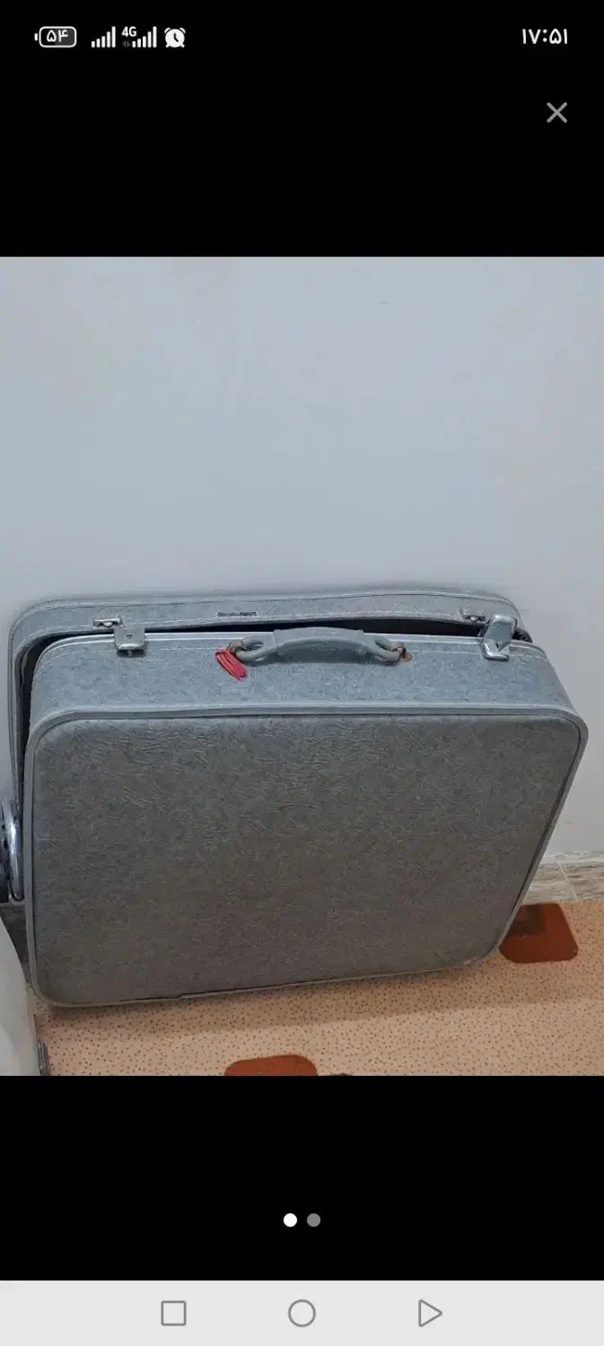 چمدان قدیمی و سالم|کلکسیون اشیاء عتیقه|نیشابور, گنبد سبز|دیوار