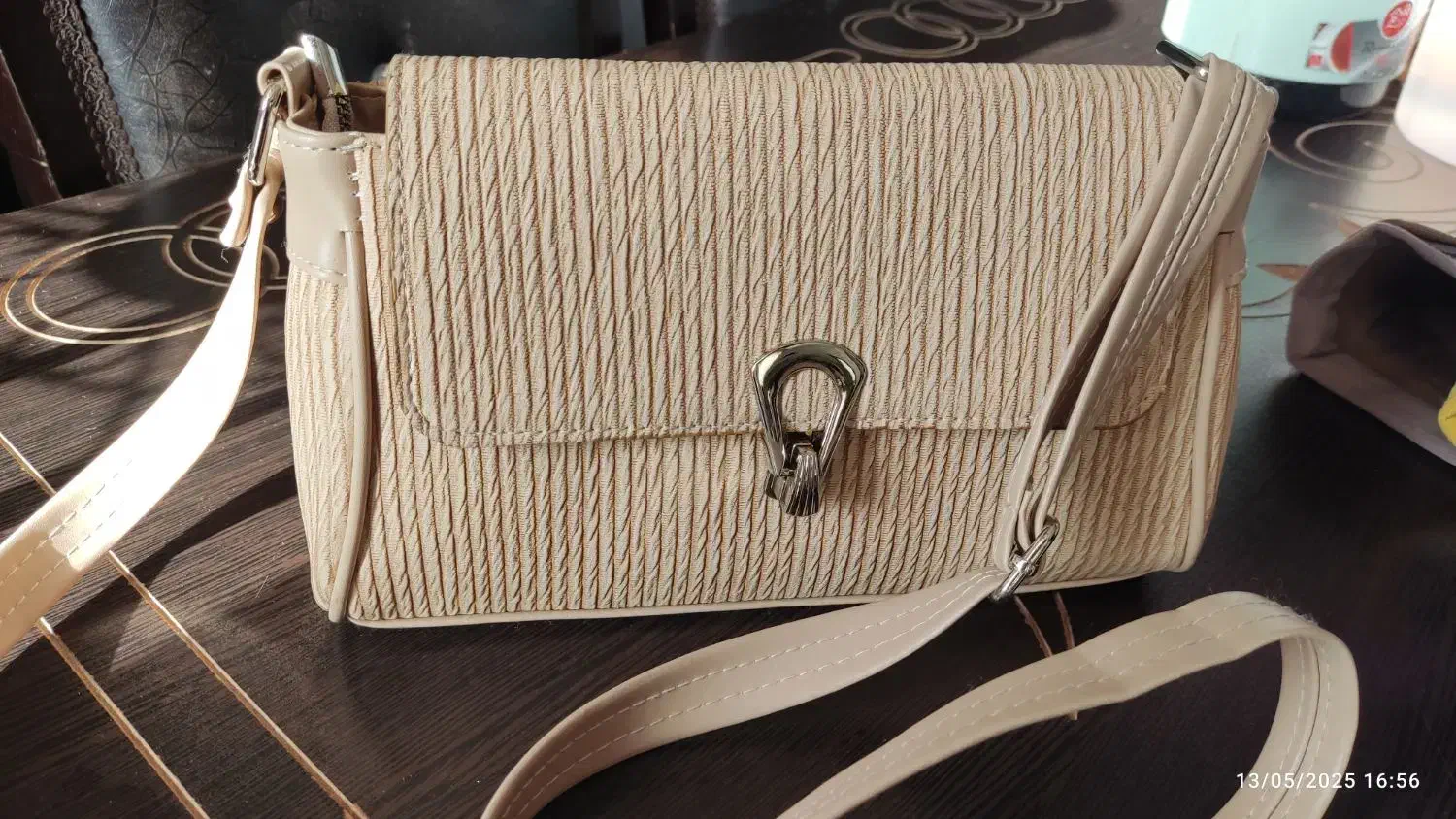 کیف زیبا کرم رنگ|کیف، کفش، کمربند|قزوین, |دیوار