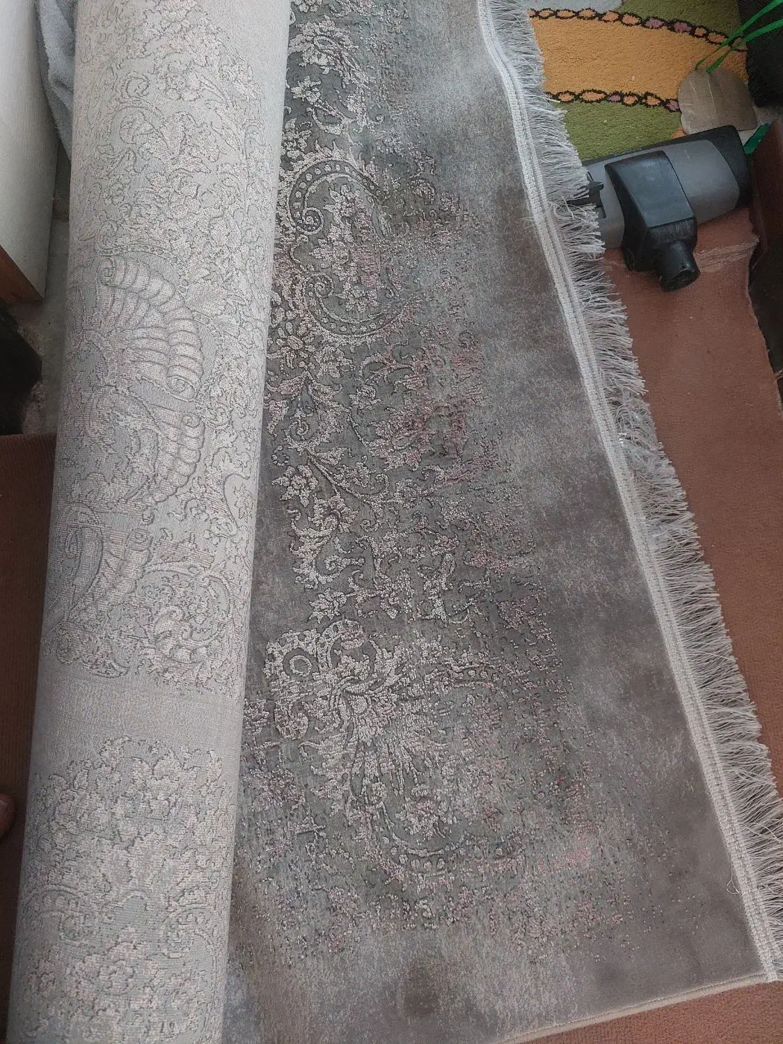 فرش ۹ متری ۱۲۰۰ شانه درحد|فرش|هشتگرد, شهرک گلها|دیوار