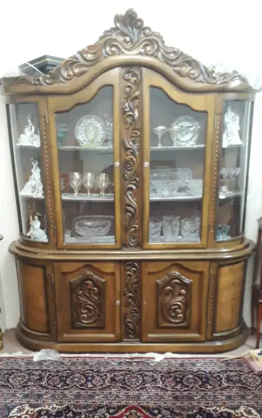 بوفه زیبا تمام چوب گردو|بوفه، ویترین، کنسول|تهران, قاسمآباد|دیوار