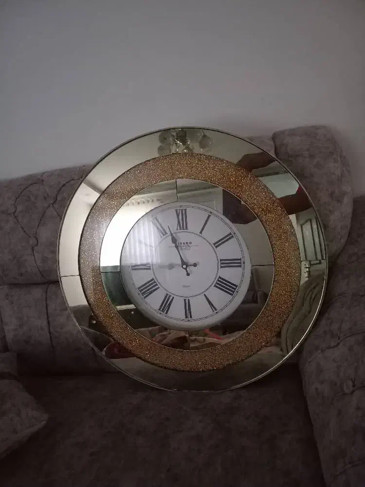 ساعت اینیه|ساعت دیواری و تزئینی|رشت, حمیدیان|دیوار