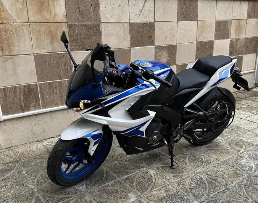 Rs200 باجاج|موتورسیکلت|سنندج, |دیوار