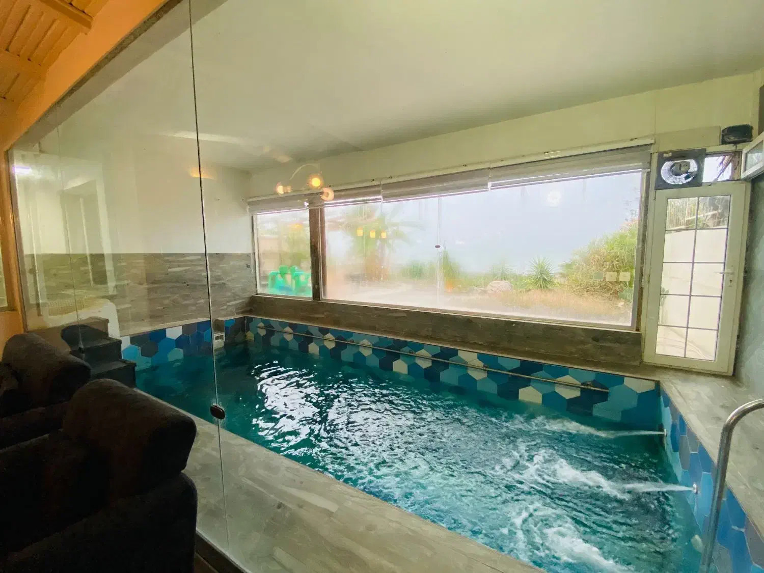 مجموعه فانوس عمارت فانوس ساحل اختصاصی|اجارهٔ کوتاه‌مدت آپارتمان و سوئیت|محمودآباد, |دیوار