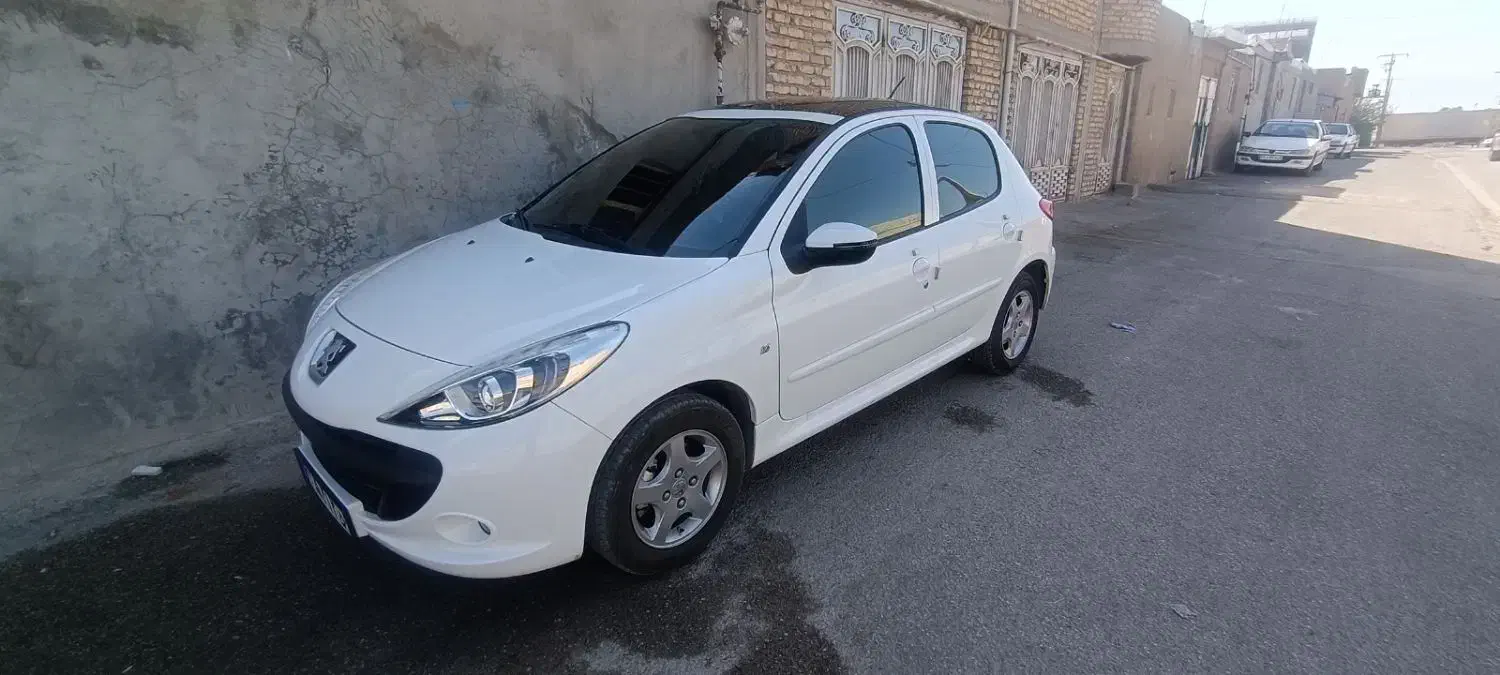 ۲۰۷ پانا سقف شیشه ارتقا85گانه مدل آخر اسفند۱۴۰۲|خودرو سواری و وانت|فسا, |دیوار