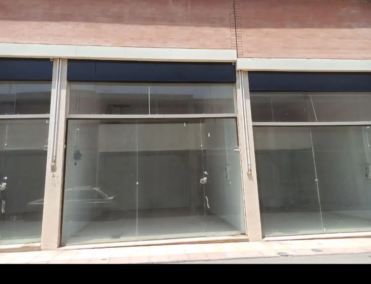 رهن و اجاره مغازه تجاری گلبهار بلوار امام رضا|اجارهٔ مغازه و غرفه|گلبهار, شهر جدید گلبهار|دیوار