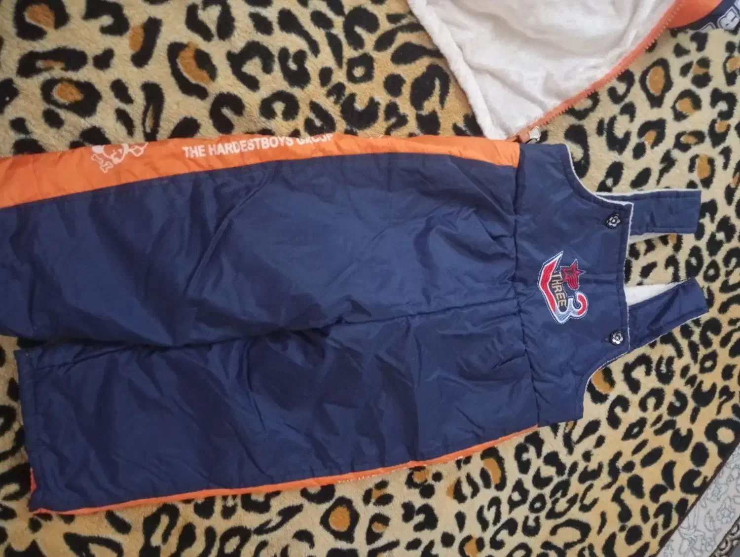 پیش بندی وکاپشن بادی زمستانی بچه گانه|لباس|اندیشه, اندیشه فاز ۱|دیوار