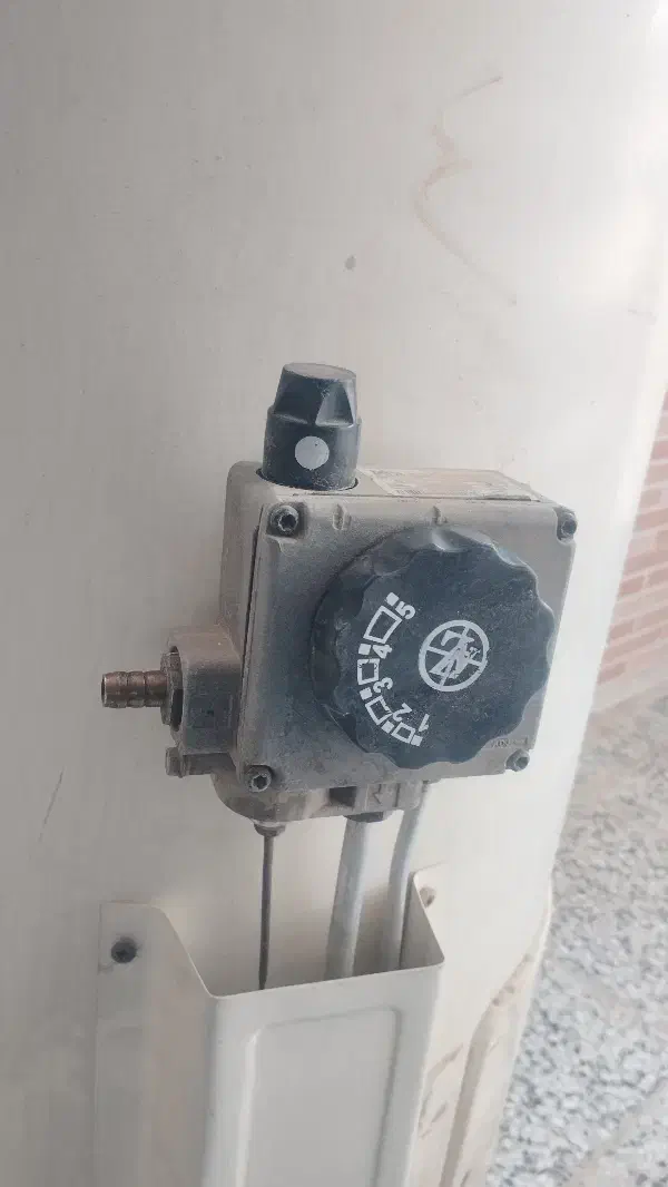 آبگرمکن مخزنی|آبگرمکن، پکیج، شوفاژ|دزفول, |دیوار