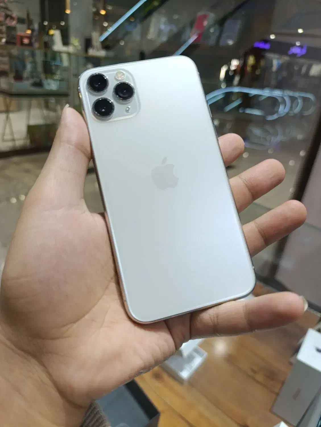 iPhone 11pro|موبایل|بجنورد, |دیوار