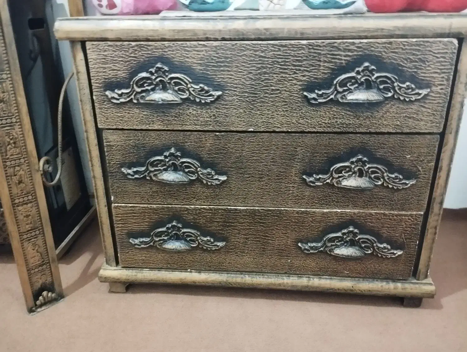 دلاور سه کشو با میز واینه|جاکفشی، کمد، دراور|گرگان, |دیوار