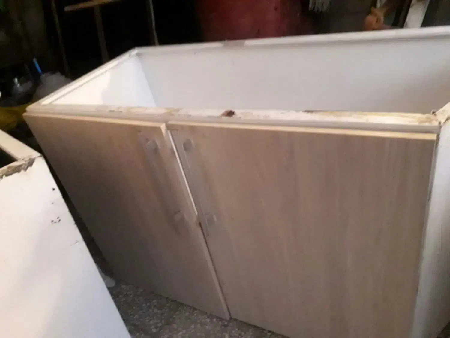 کابینت فلزی|آب‌چکان و نظم‌دهنده ظروف|قم, قلعه کامکار|دیوار