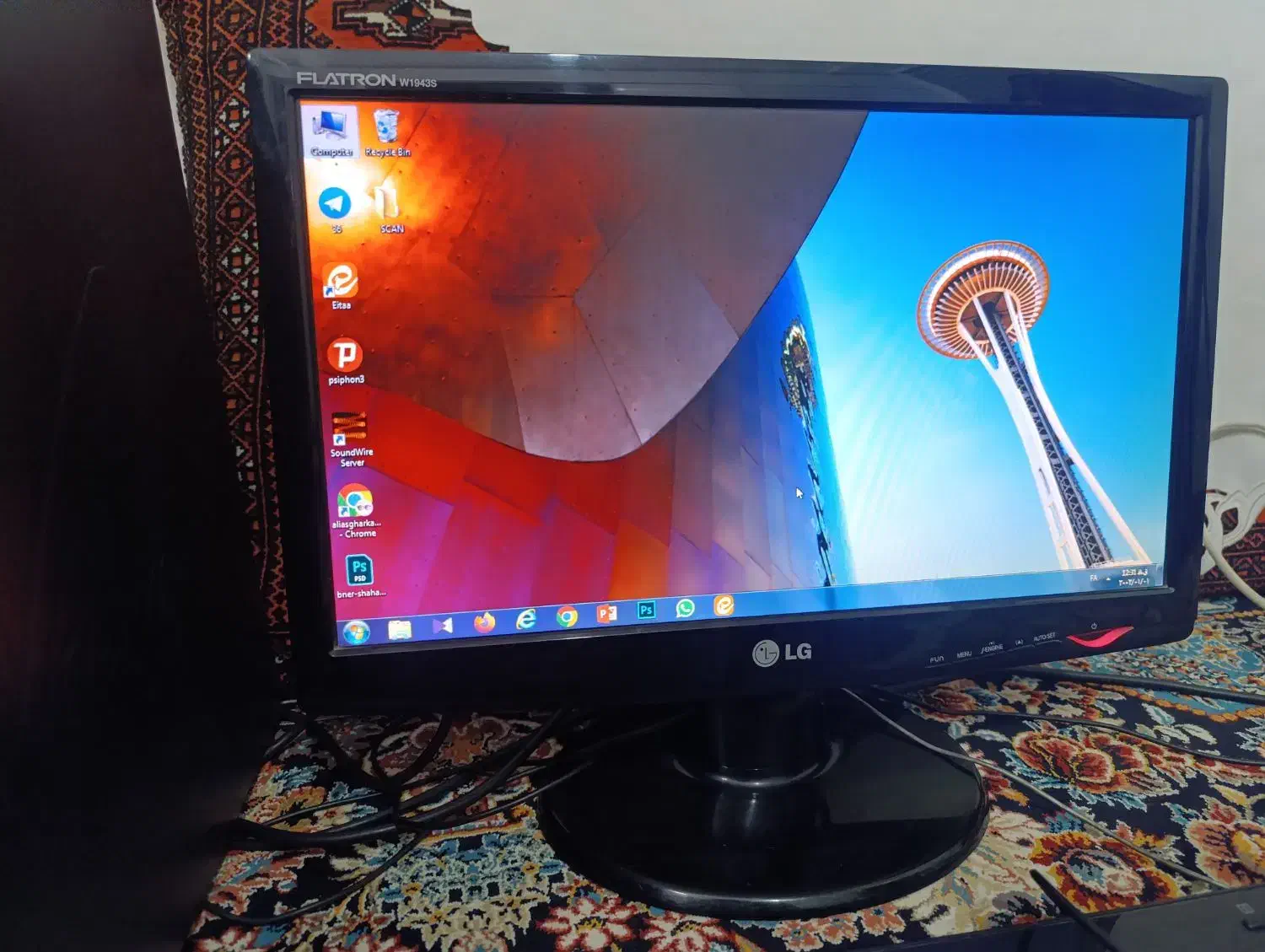 کامپیوتر|رایانه رومیزی|رباطکریم, رباطکریم|دیوار