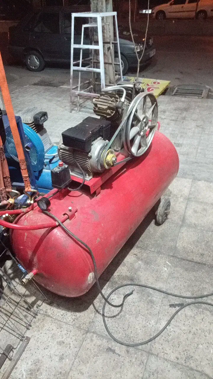 پمپ باد ۲۵۰ لیتری سالم|ماشین‌آلات صنعتی|قم, نیروگاه|دیوار