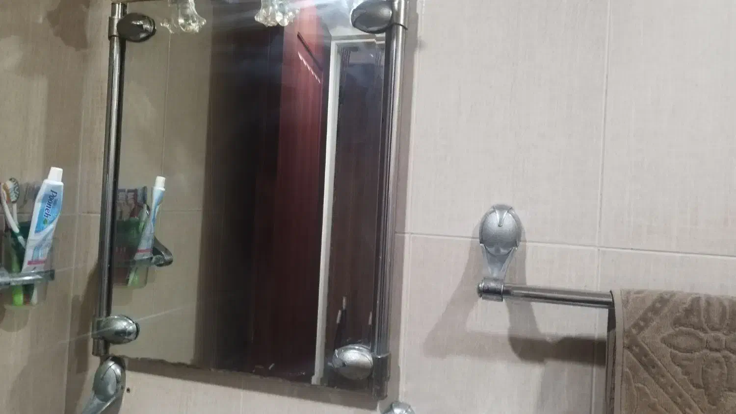 ست آینه دستشویی به همراه دستشویی و شیر آب  کارکرده|لوازم سرویس بهداشتی|تهران, آهنگ|دیوار