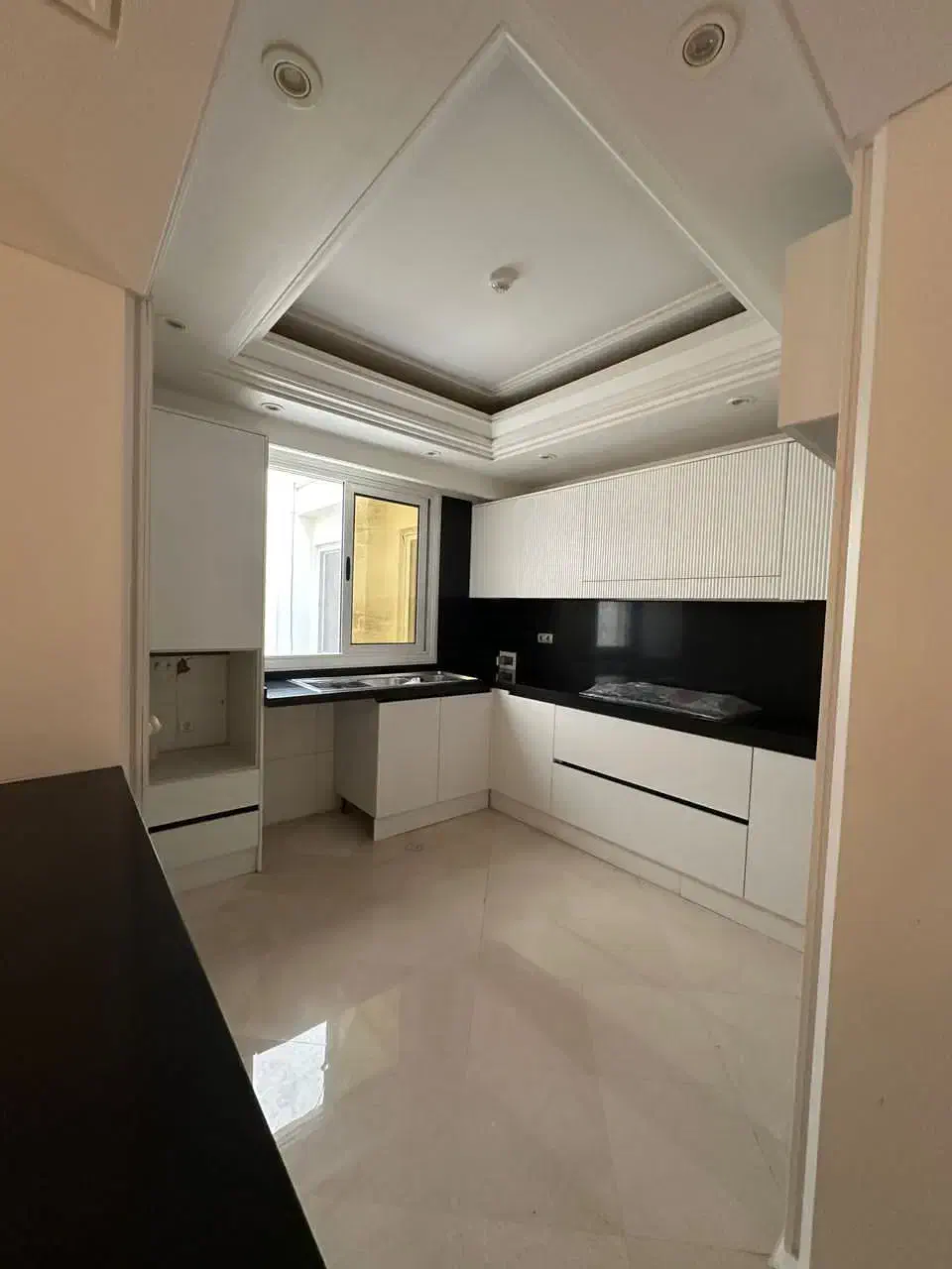 سهیل/۲۳۵متر۴خ/تکواحدی/تراس قابل چیدمان|اجارهٔ آپارتمان|تهران, قیطریه|دیوار