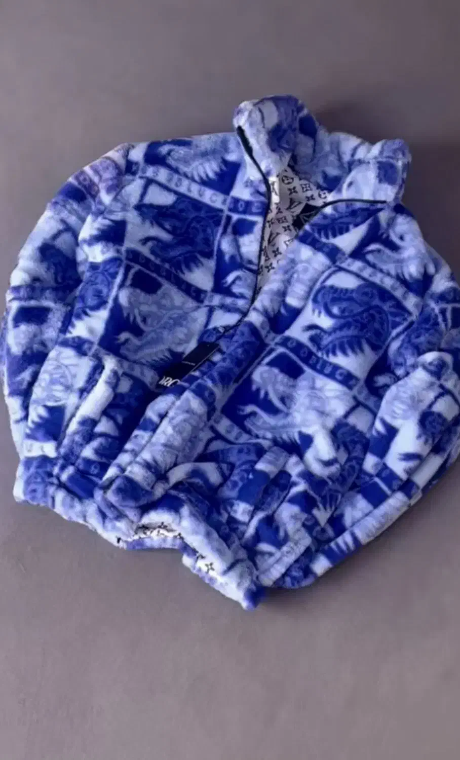 کاپشن پشمی|لباس|هشتگرد, ینگی امام|دیوار