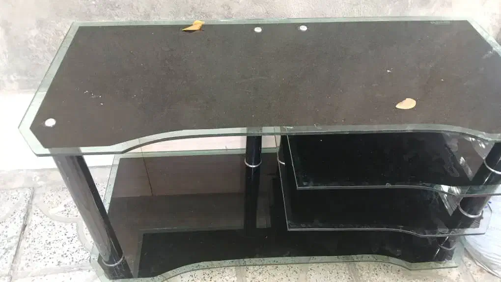 تلوزیون ومیز|تلویزیون و پروژکتور|شیراز, شیخ علی چوپان|دیوار