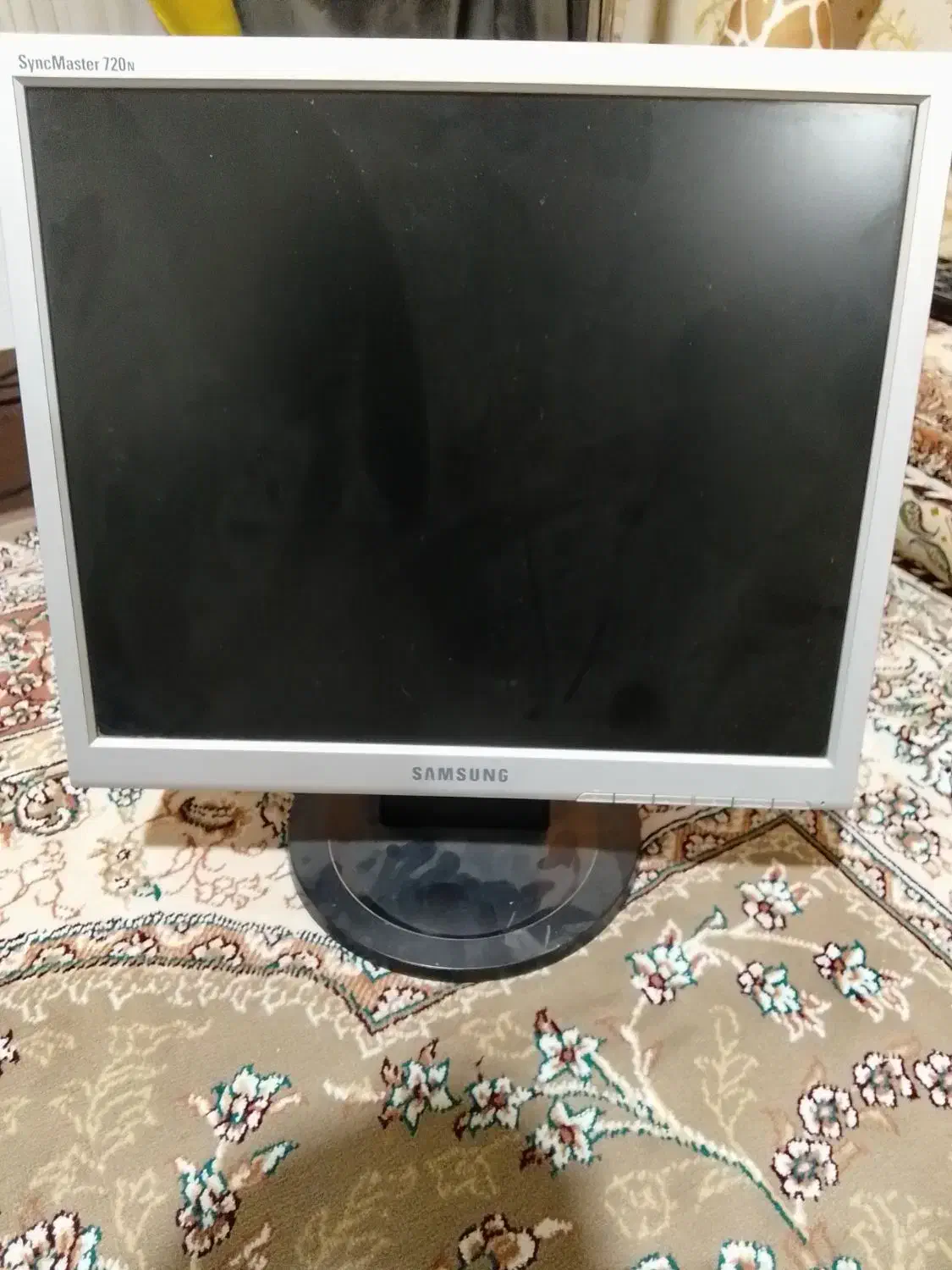 مانیتور ۱۴ اینج سامسونگ|قطعات و لوازم جانبی رایانه|مریوان, |دیوار