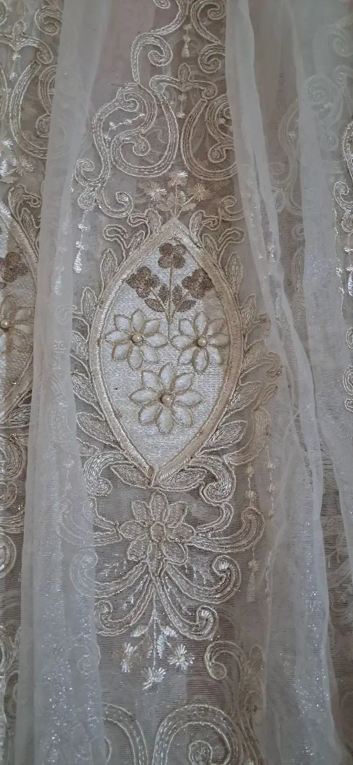 پرده سالن همراه با دکوری مخمل|پرده، رانر، رومیزی|اصفهان, طامه|دیوار