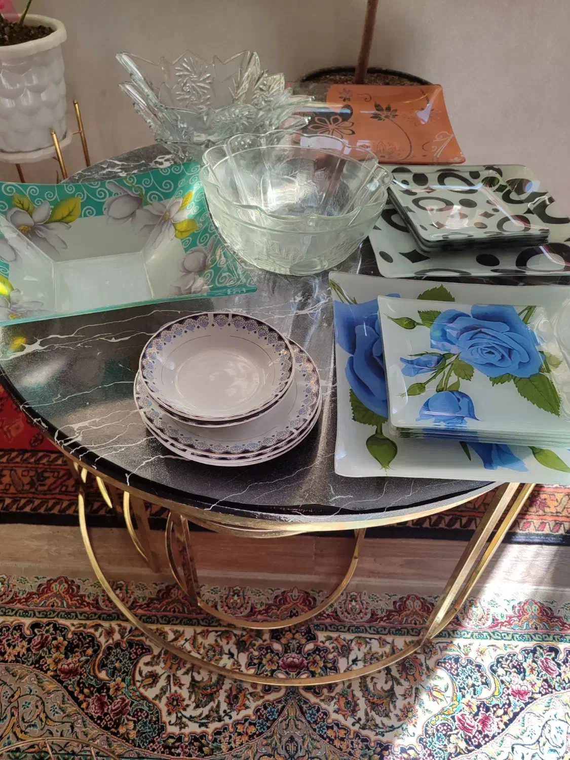 تعدادی ظروف منزل|ظروف سرو و پذیرایی|پاکدشت, شهرک انقلاب|دیوار