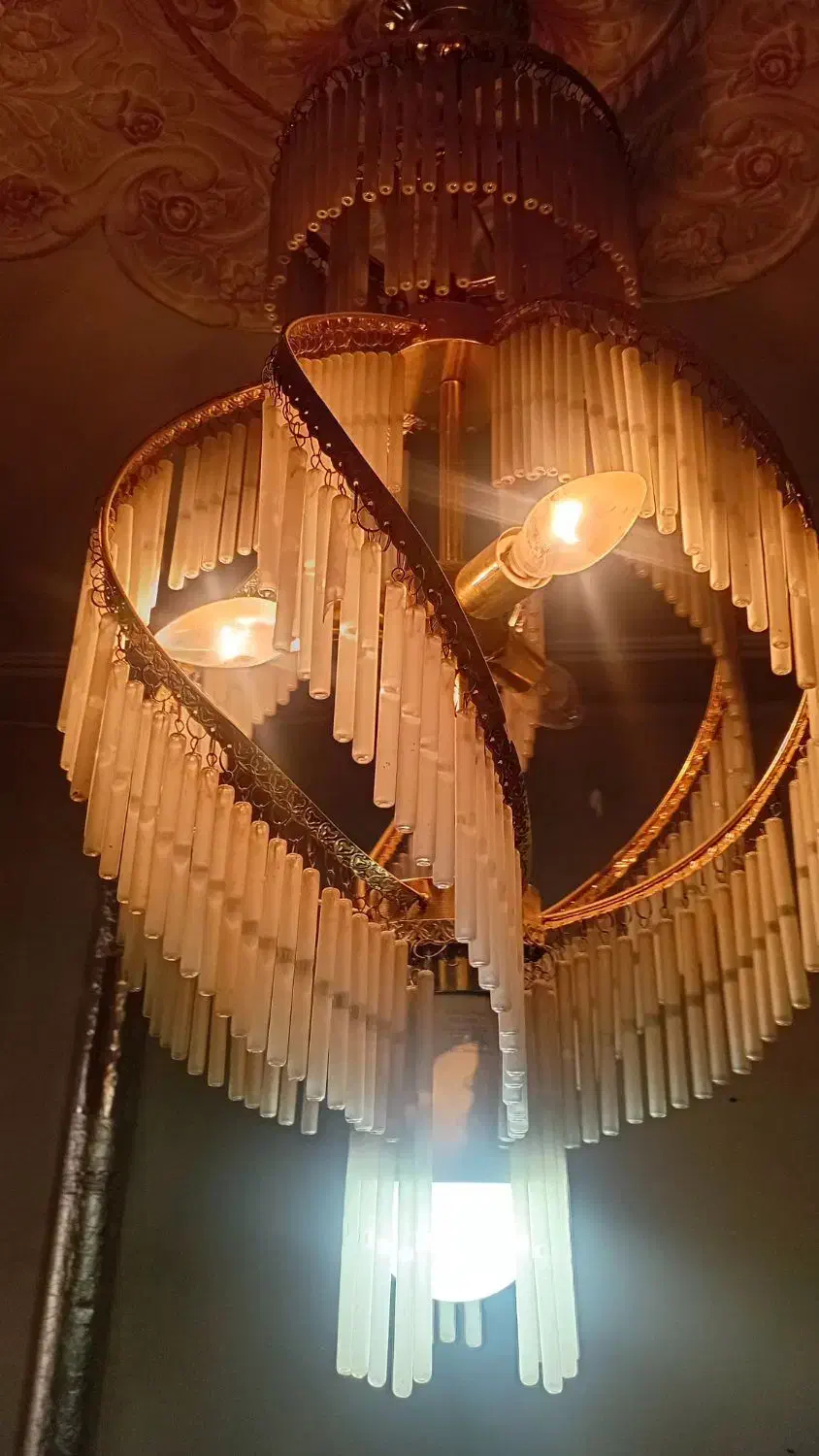 لوستر|لوستر و چراغ آویز|نجف‌آباد, امیرآباد|دیوار