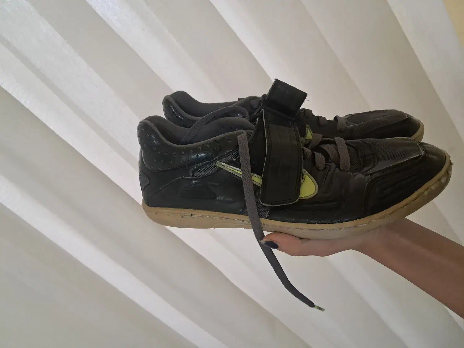 کتونی میخی دوومیدانی|کیف، کفش، کمربند|رشت, بلوار گیلان|دیوار