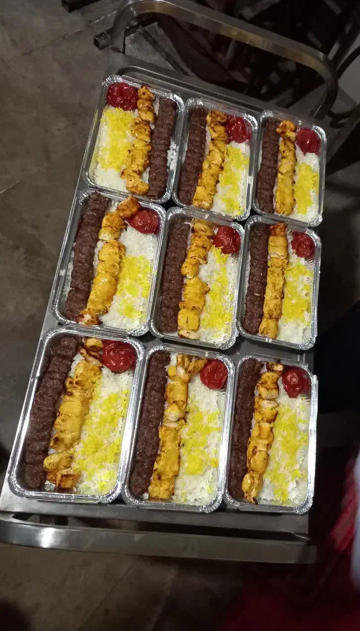 اشپزی مجالس ((پخت درمحل هم پذیرفته میشود))|خدمات پذیرایی، مراسم|کرج, گلشهر|دیوار