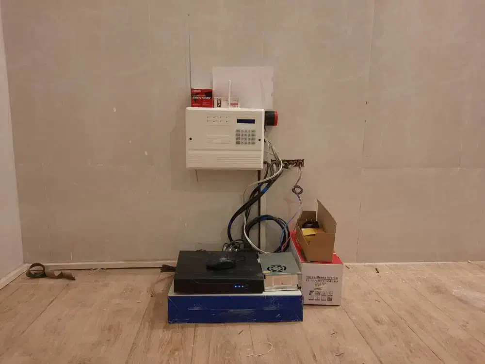 دوربین دزدگیر اعلام حریق . کلیه خدمات برقی ساختمان|خدمات پیشه و مهارت|تهران, لاله زار|دیوار