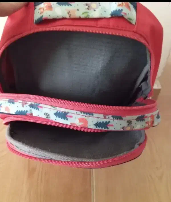 کیف مدرسه|کیف، کفش، کمربند|ارومیه, |دیوار