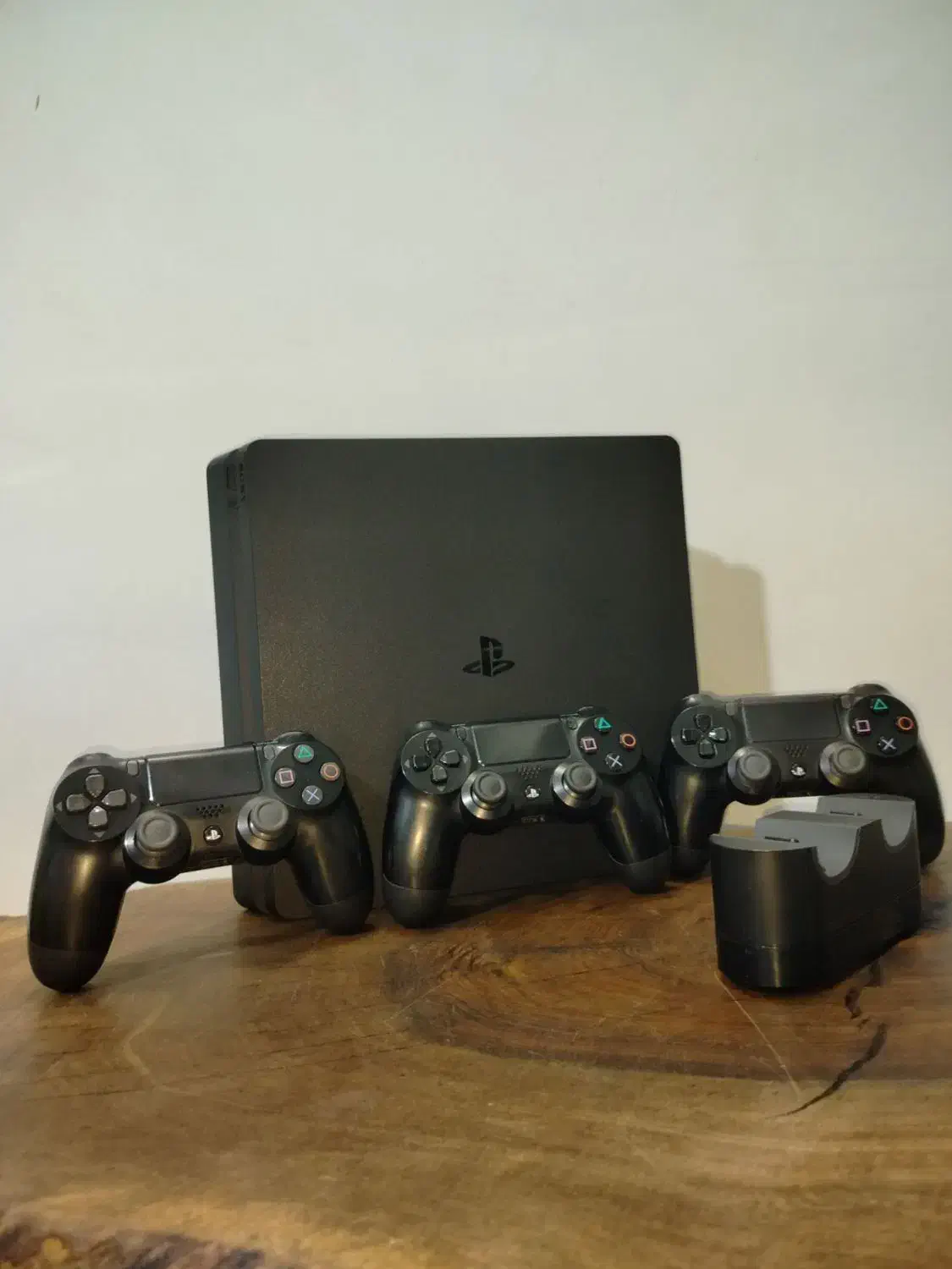 ps4اسلیم1ترابایت3دسته اکانتی کپی خور شده|کنسول، بازی ویدئویی و آنلاین|پاکدشت, شهرک امام رضا|دیوار