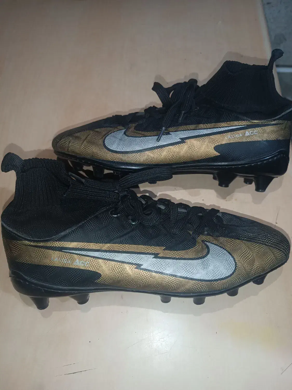 کفش استوک فوتبالی|کیف، کفش، کمربند|قم, شاه سید علی|دیوار