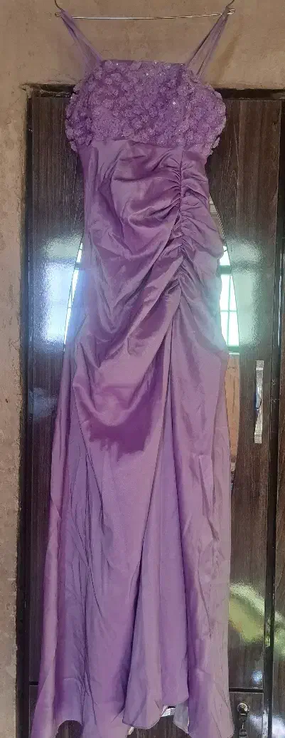 لباس مجلسی|لباس|مرودشت, ژیان|دیوار