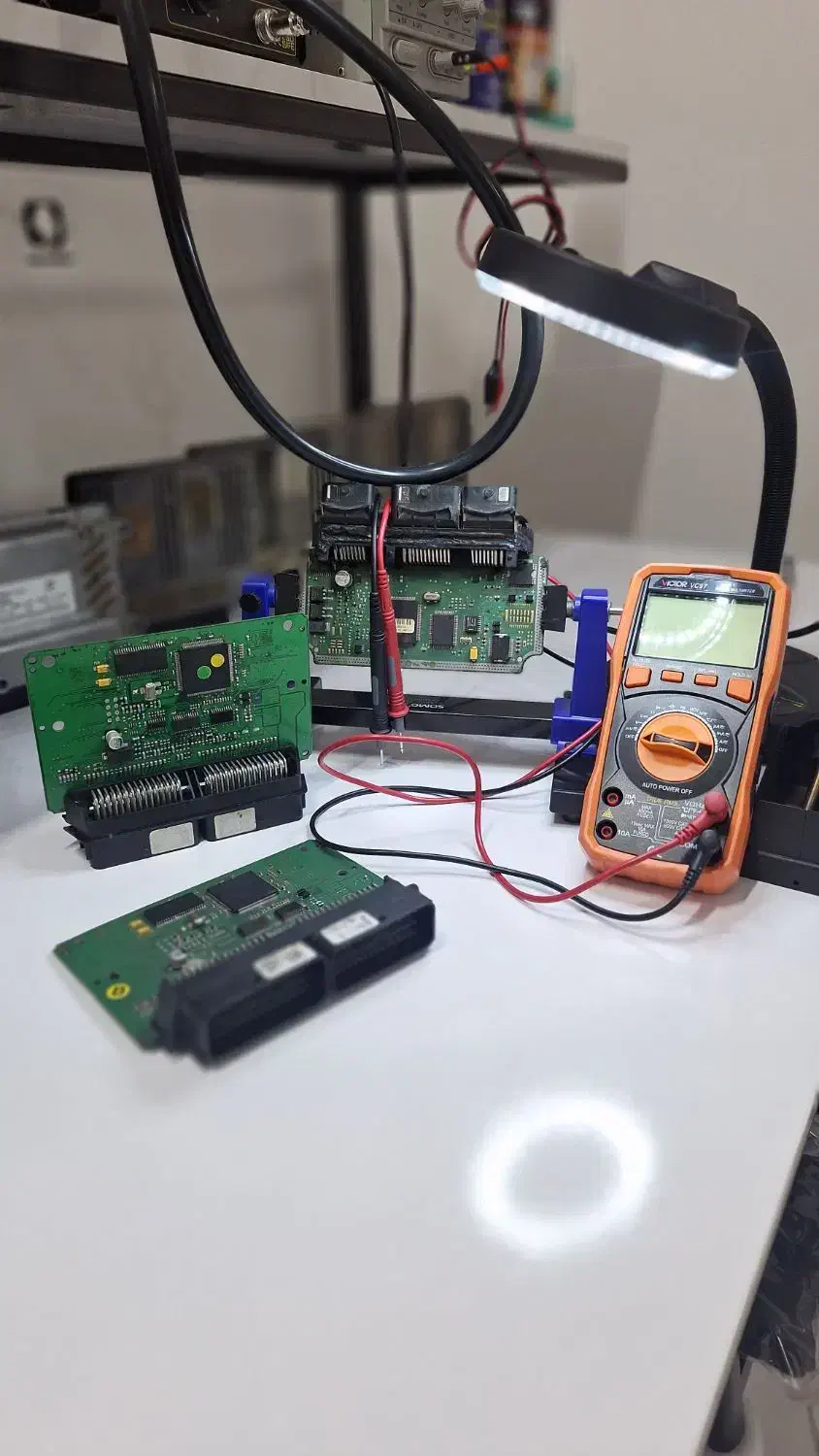 تعمیر تخصصی انواعِ ایسیو ECU|خدمات موتور و ماشین|اصفهان, خانه اصفهان|دیوار