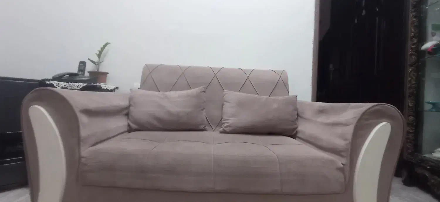 مبل 7نفره ..|مبلمان خانگی و میز عسلی|لاهیجان, بازکیاگوراب|دیوار