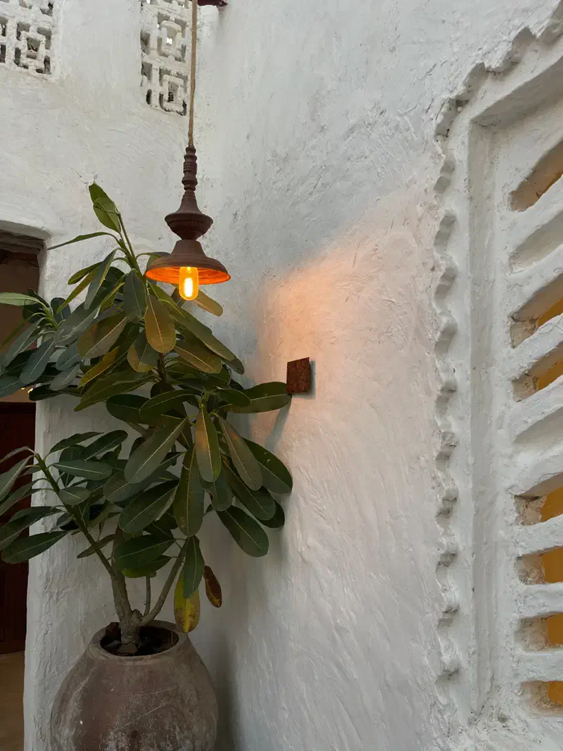 اجاره  ون تویوتا هایس  vip۲۰۲۴ دربستی  دراختیار|خدمات حمل و نقل|قشم, |دیوار