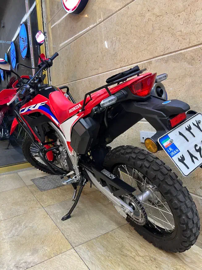 Crfl 300 1402|موتورسیکلت|تهران, مختاری|دیوار