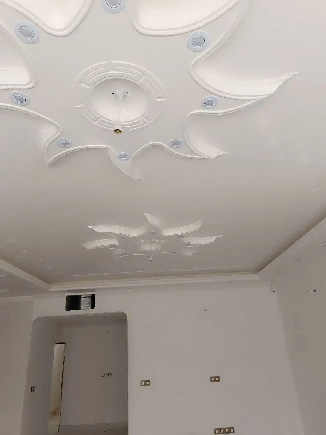 گچکاری ساختمان و لکه گیری انجام میدیم|خدمات پیشه و مهارت|شهر بابک, |دیوار