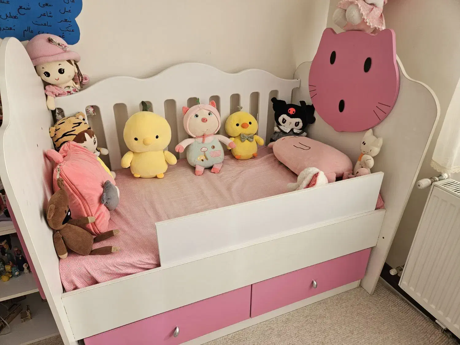 تخت|تخت و سرویس خواب|پردیس, فاز ۴|دیوار