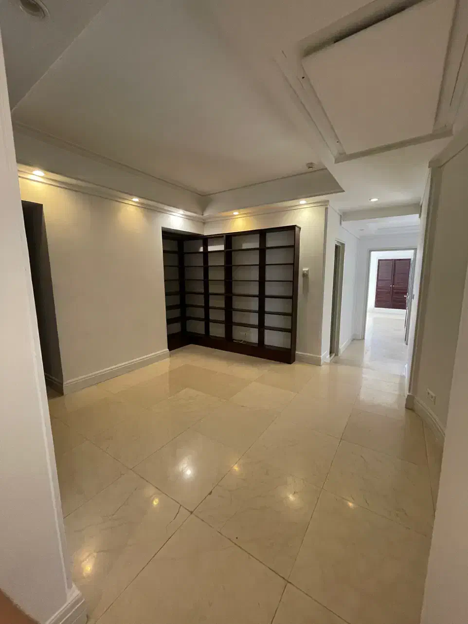 آپارتمان ۳۲۰ متر ۳ خواب فرشته