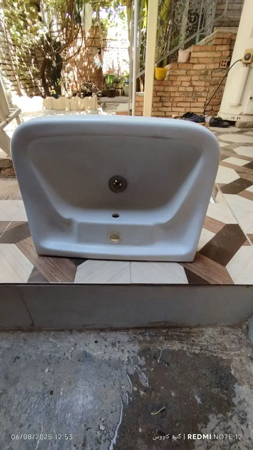 فروش یک عدد روشویی|لوازم سرویس بهداشتی|گنبد کاووس, |دیوار