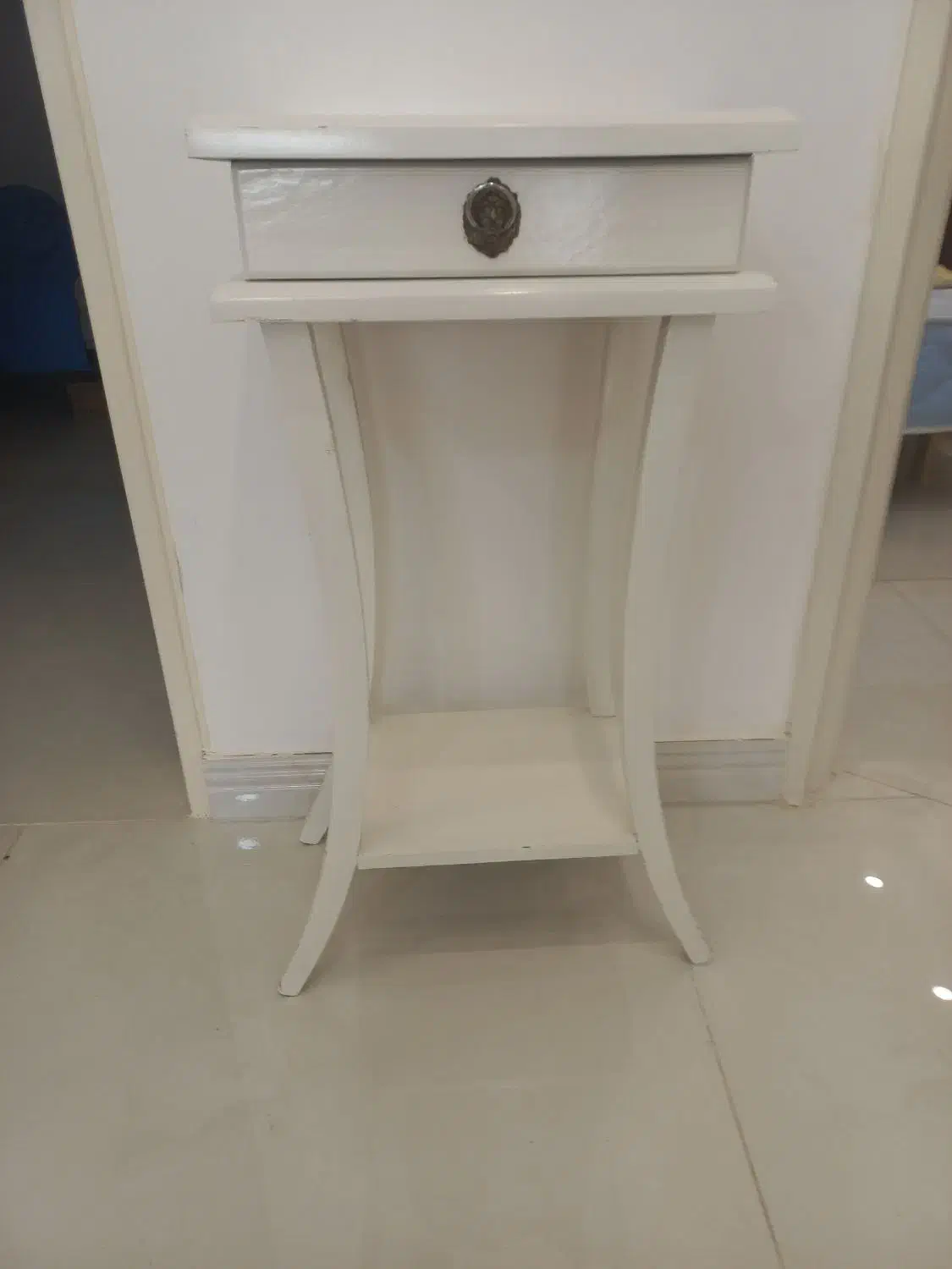 میزتلفن سالم وتمیز|میز تلفن|اراک, |دیوار