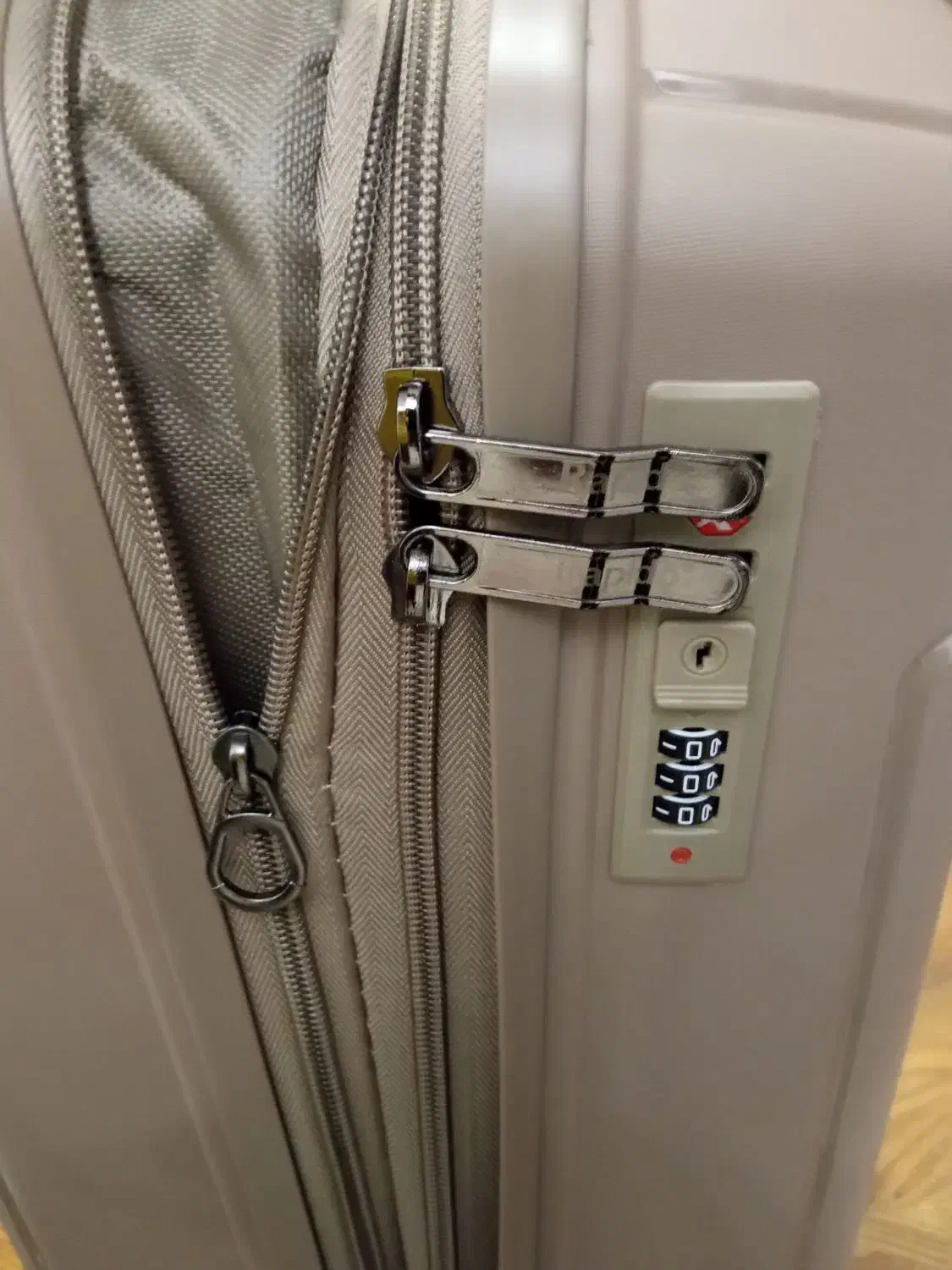 چمدان مسافرتی ایتالیایی آکبند|کیف، کفش، کمربند|تهران, فرمانیه|دیوار