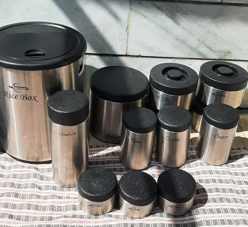 سرویس پاسماوری و جای حبوبات|ظروف نگهدارنده، پلاستیکی، یک‌بارمصرف|رزن, |دیوار