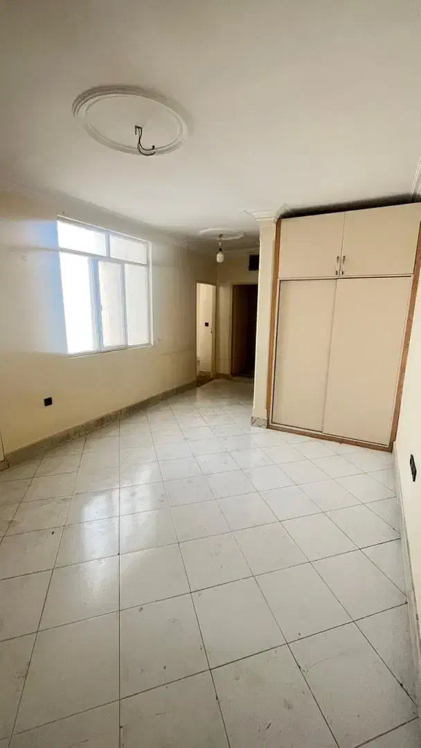 ۴۸ متری نقلی با پارکینگ مناسب زوج‌های جوان