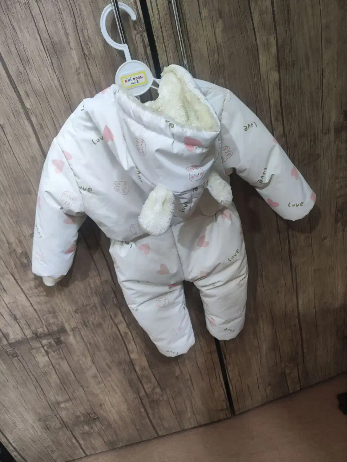 سر همی کاپشن دو بار به دخترم پوشویده|کفش و لباس بچه|قزوین, |دیوار